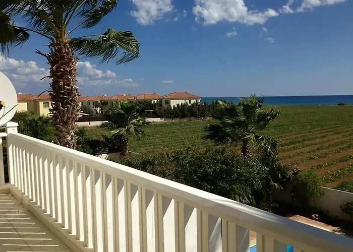 Budget Escape To The Seaside Larnaca