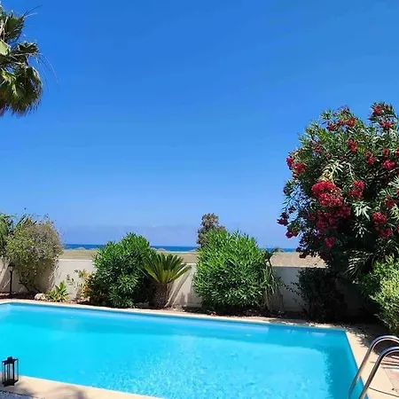 Budget Escape To The Seaside *
